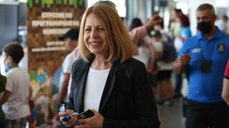 Рядко истинските герои не са на сцената, а са в