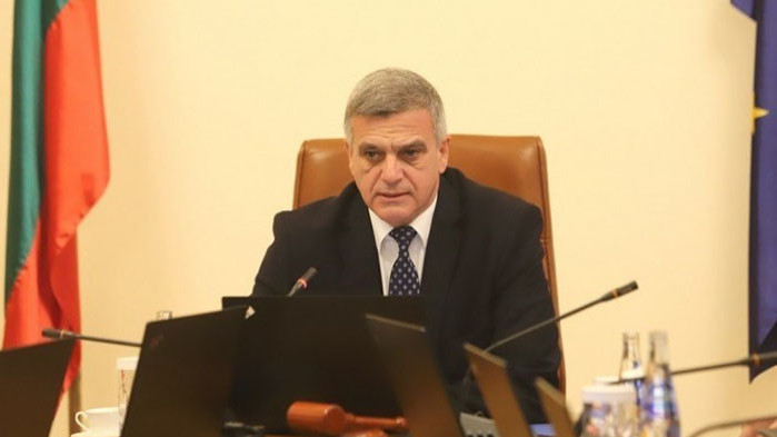 Държавна метла в администрацията?