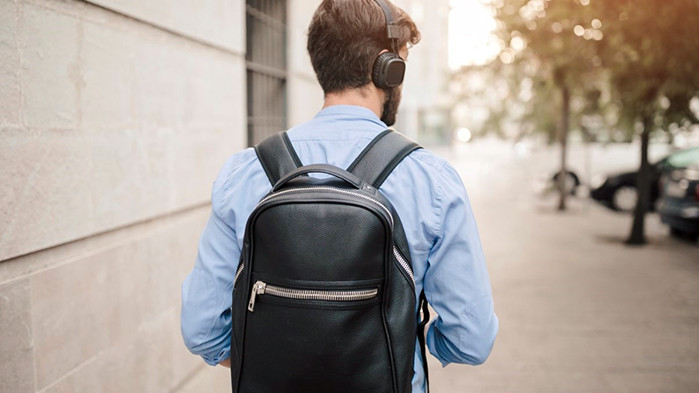 Изборът на правилните мъжки раници може да бъде труден, ако