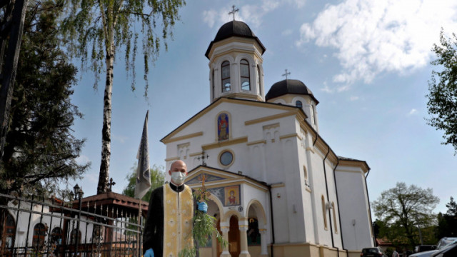 Румънската православна църква призова вярващите да разчитат на своя даден от Бог