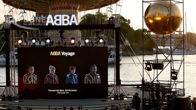 След десетилетия отсъствие от сцената АББА се завърна с нов албум