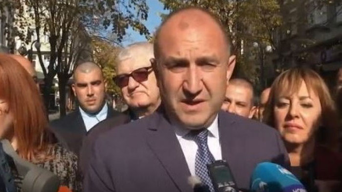 Радев очаквано защити Рашков за „Хемус“: Трябва най-сетне да знаем къде са парите?