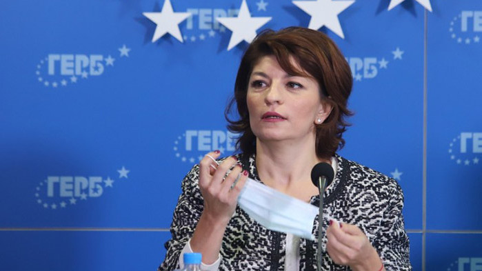 Десислава Атанасова оборва с 12 факта твърденията на Рашков