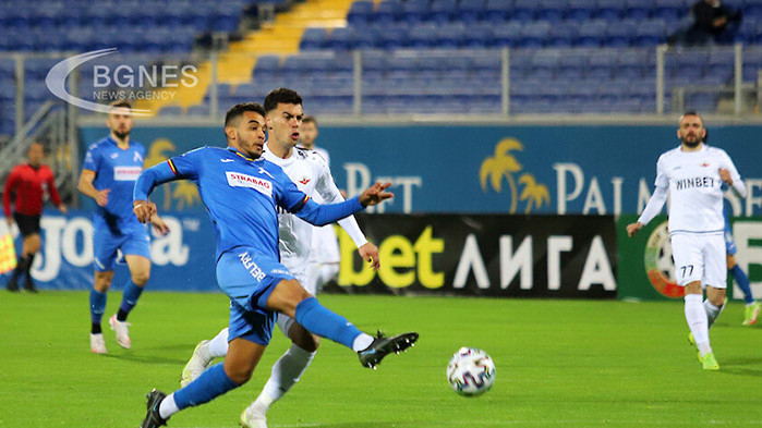 Отборът на Левски стигна до късен и труден успех над