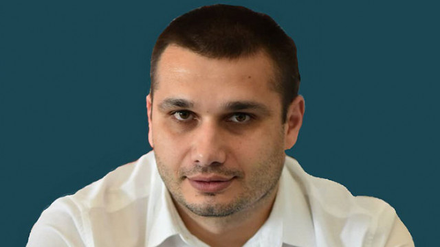 Николай Малев е икономист и втори мандат общински съветник в
