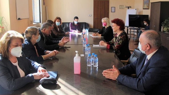 Кацаров за провалената ваксинация: Виновни са нашата история, религия и бивши правителства