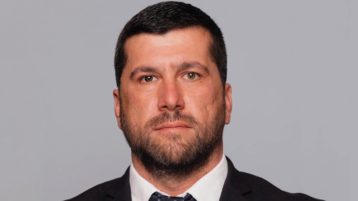 Мартин Андонов е успешен млад човек, предприемач, бил е общински