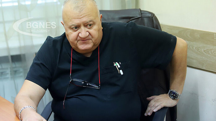 Д-р Станишев: Излишно умират. Неваксинираните да плащат лечението