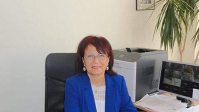 Директорката на Трето ОУ Гоце Делчев в Петрич Юлия Касаветова