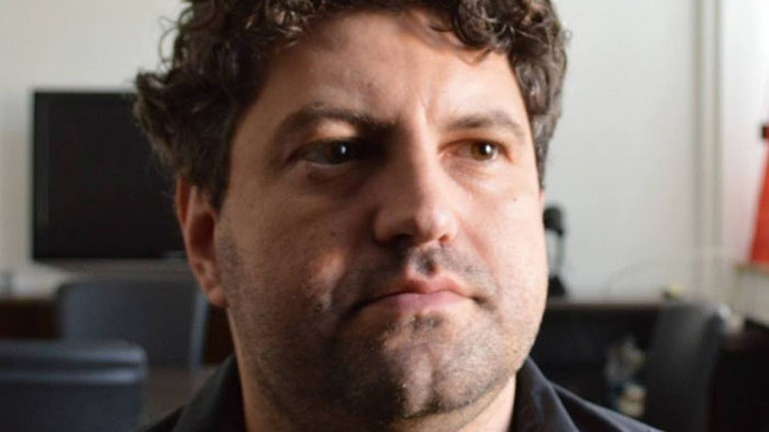 От Фейсбук профила на Петьо П. Блъсков Над 600 паралелно