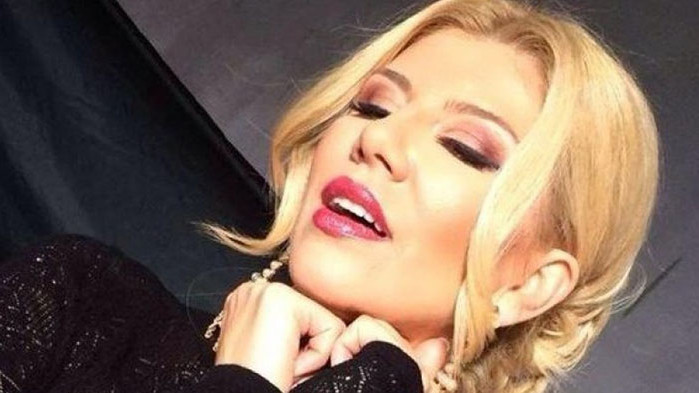 Поп-фолк певицата Нелина скърби за смъртта на баща си на