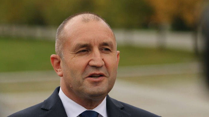 Правителствата на  Борисов под различни поръчки са дали над 100