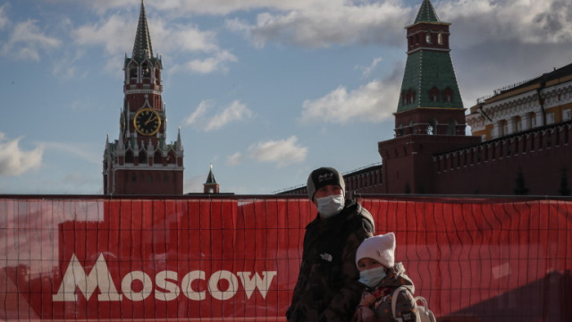 Повече от една трета от руснаците 38 са ваксинирани срещу коронавирусна