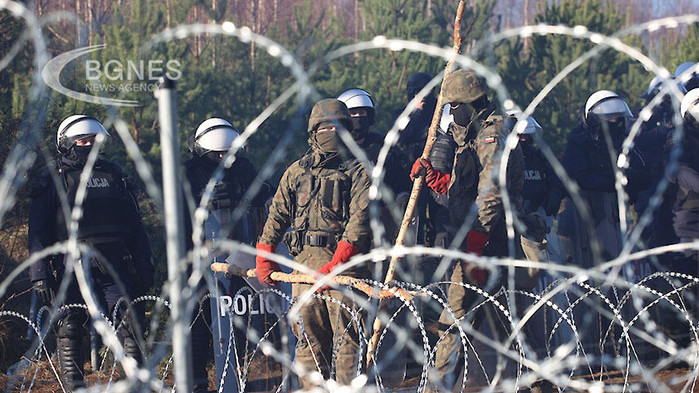 Полските сили за сигурност са приведени в най-висока степен на