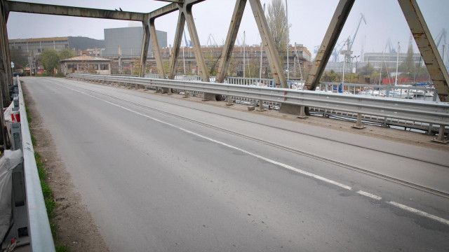 Започват ремонтните дейности на пътната инфраструктура в двете промишлени зони