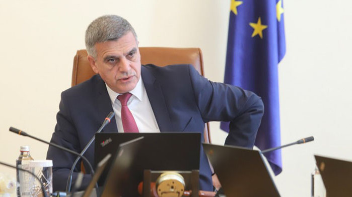 Според него през последните дни стойностите за заболелите от коронавируса