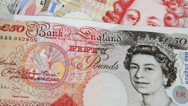 В хода на валутната търговия в петък щатският долар продължава