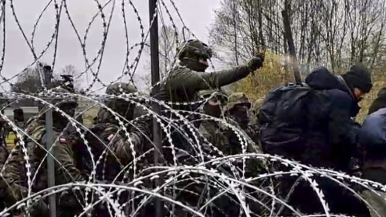 Беларуските военни са заслепявали с лазери и прожектори полските граничари през миналата