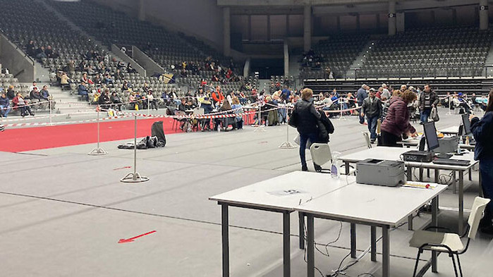 Без проблеми премина нощта след изборите в зала ОЗК Арена“,