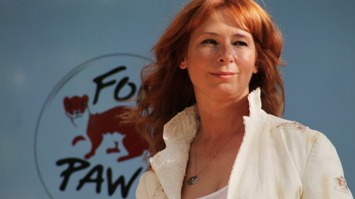 Пиарката на Лозан Панов – Ивет Добромирова, която стоеше зад