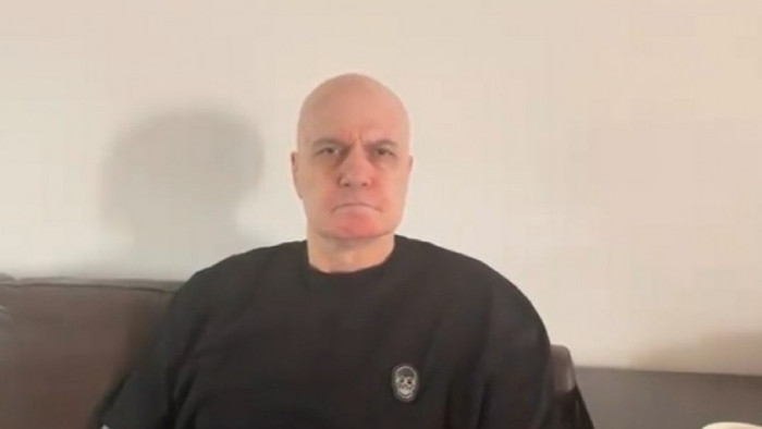 Слави Трифонов обеща да подкрепи правителство с ПП начело. Това