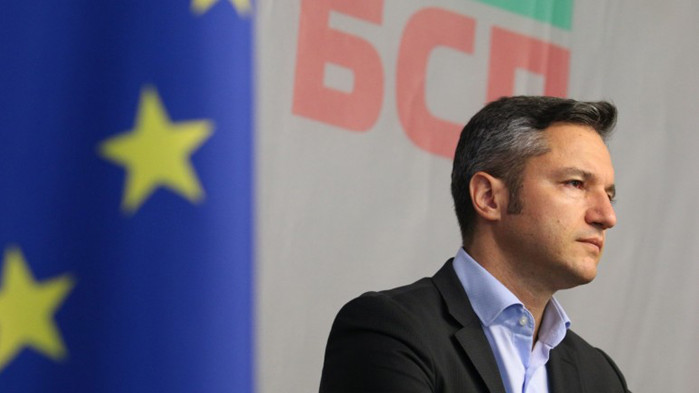 Вигенин: Социалистите не са разколебани, ще подкрепят Радев и на втория тур