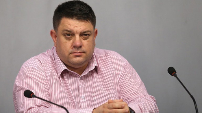 Атанас Зафиров: Този път няма как Корнелия Нинова да оттегли оставката си