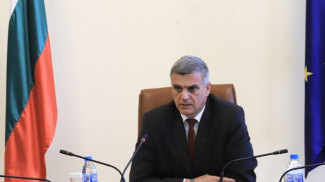 По думите му службения кабинет се е справил добре с