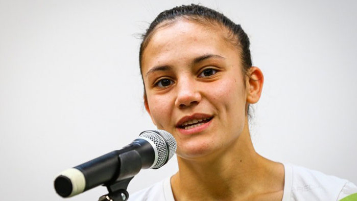 Олимпийската шампионка Ивет Горанова стигна до битката за бронза в