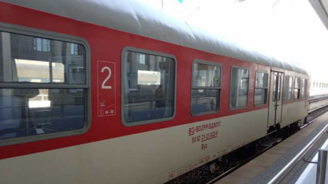 Пътническият влак Петрич – София блъсна и уби жена на