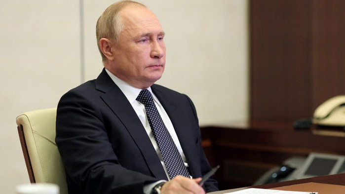Владимир Путин с трета доза срещу коронавируса. Руският президент е