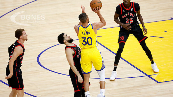 Голдън Стейт Уориърс с нова победа в НБА