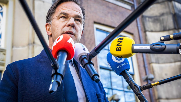 Премиерът на Нидерландя заклейми COVID-19 протестите като "чисто насилие от идиоти"