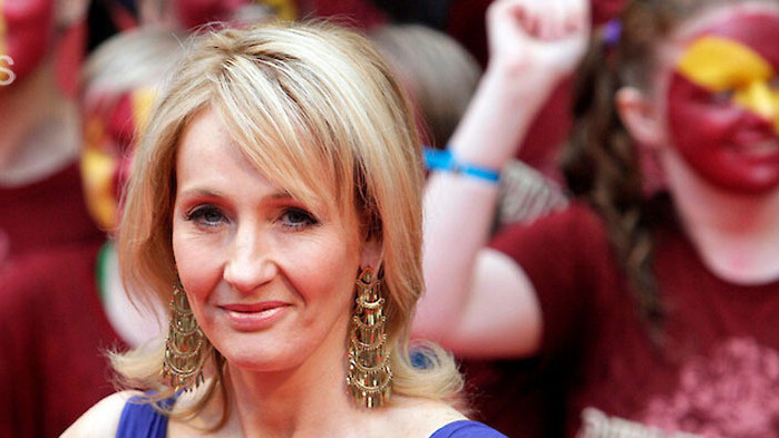 Британската писателка Джоан Роулинг публикува дълъг пост на страницата си