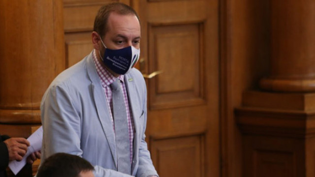 Ще е странно да сме само в парламента без да