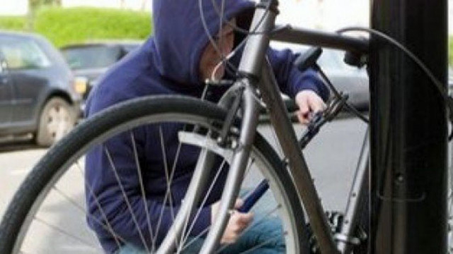 Кражбата е извършена в квартал Аспарухово през месец септември миналата