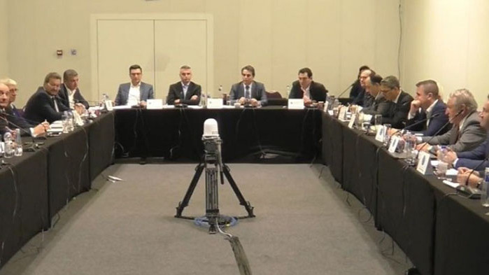 Журналистката Паунова от "Свободна Европа" недоволна от „новите“ лица в преговорите за правителство