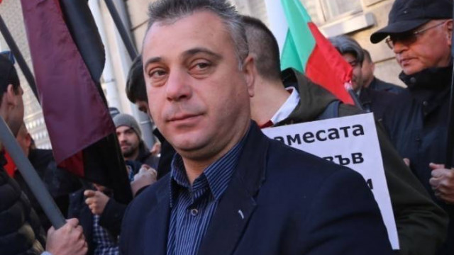 Бившият депутат от ВМРО сподели че през последните дни по