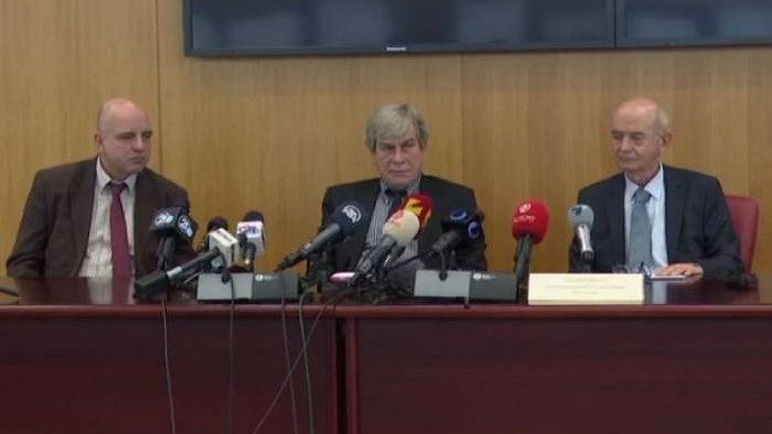 Двама съдебни медици от западната ни съседка ще отпътуват утре