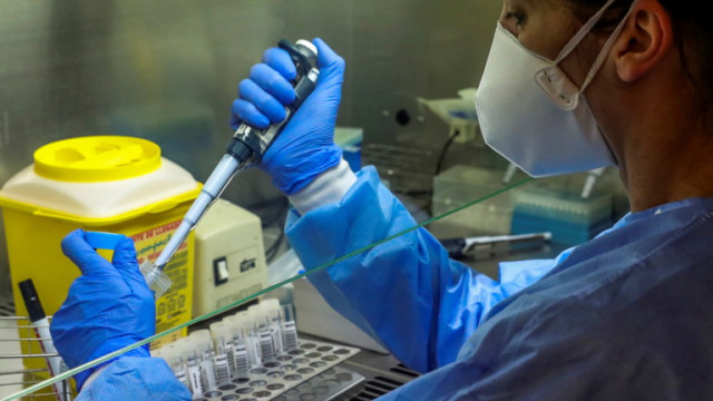 Вариантът Омикрон на коронавируса стигна и до Австралия  съобщава Франс прес Здравните