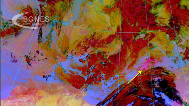Висока концентрация на прах от Сахара пренесен с южния поток