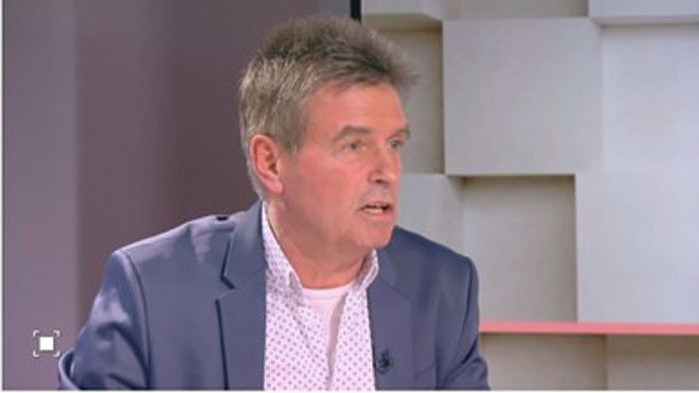 Тотално належащо е всички ученици да се върнат в клас.