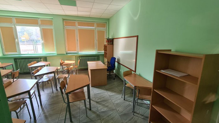 Големите ученици в Пловдив влизат в училище на ротационен принцип
