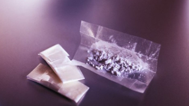 Спипаха мъж и жена с наркотици във Варна