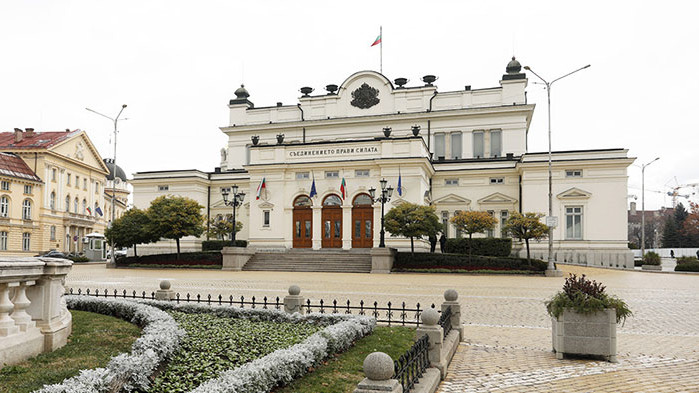 Нинова не иска ротация, “Промяната” дава шеф на НС