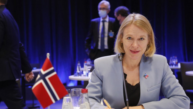 Външният министър на Норвегия Аникен Хуитфелд обяви в интервю за