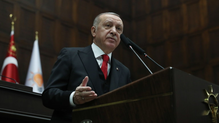 Турската лира скоро ще се стабилизира, твърди Ердоган
