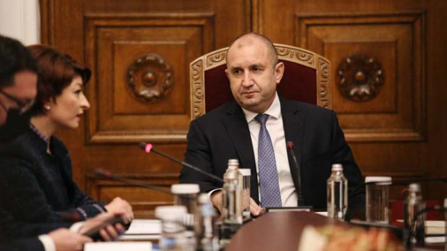 Радев каза на ГЕРБ, че трябвало да платят наемите на „Труд“, за да не се намесва Рашков (ОБНОВЕНА)