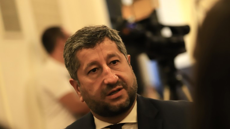 Христо Иванов призова Гешев да подаде оставка още днес