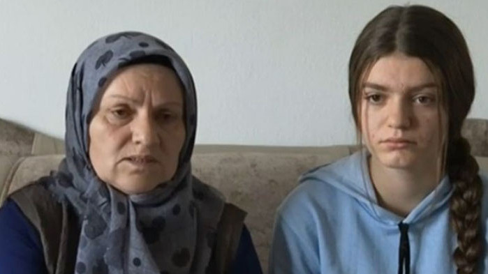 Когато се удари, всичко изгасна. Имаше черен дим. Поех дъх